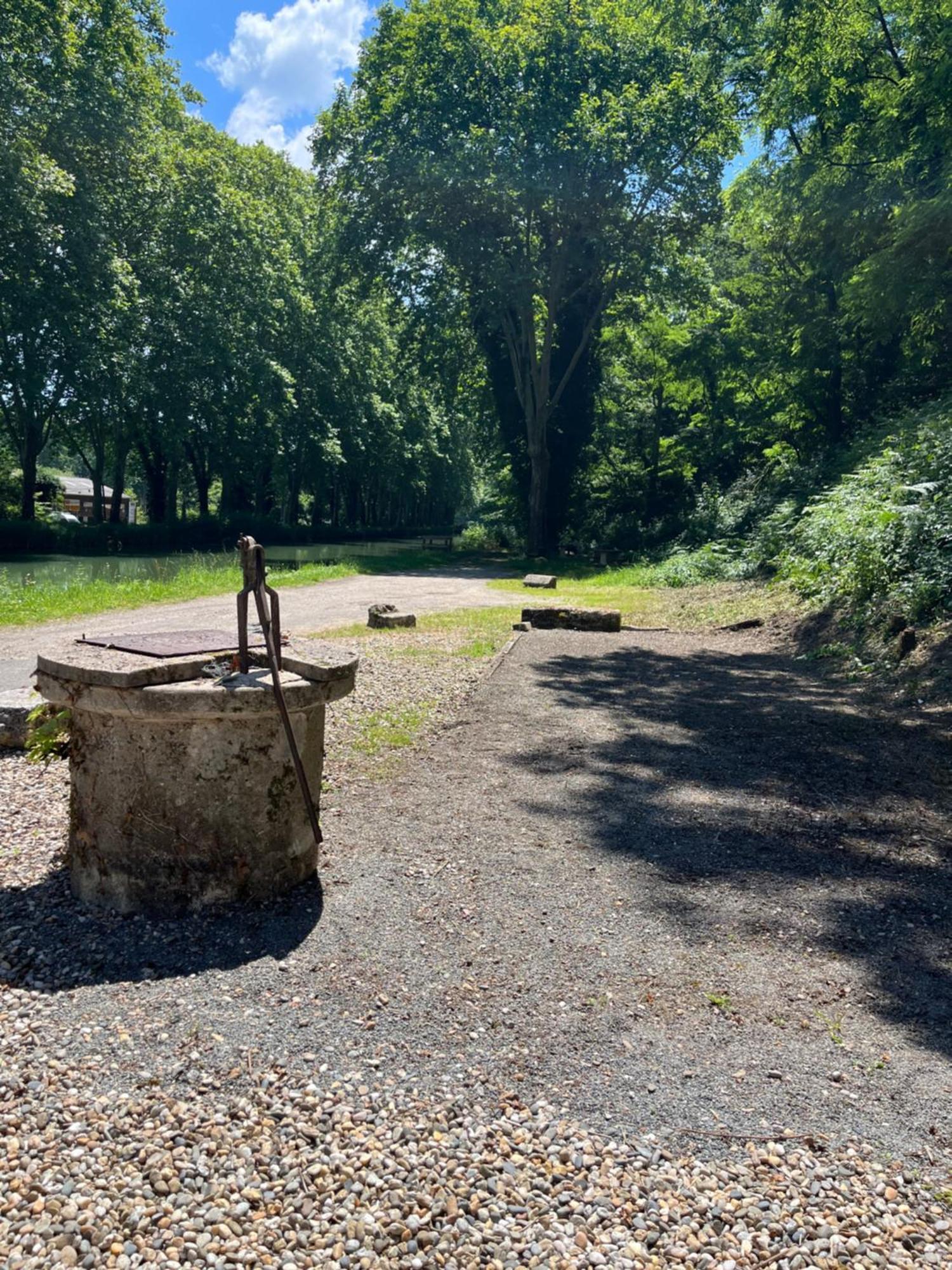 Gite Le Coup De Pompe Ecluse 47 Meilhan-sur-Garonne Exteriör bild